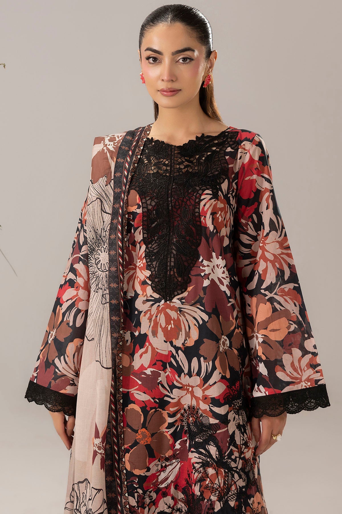 6136-ROSIE EMBROIDERED LAWN STITCHED