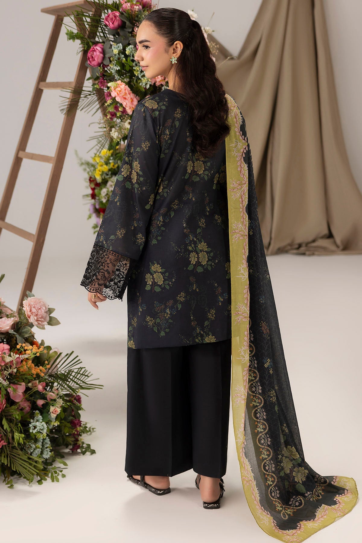 6138-AVDREY EMBROIDERED LAWN STITCHED