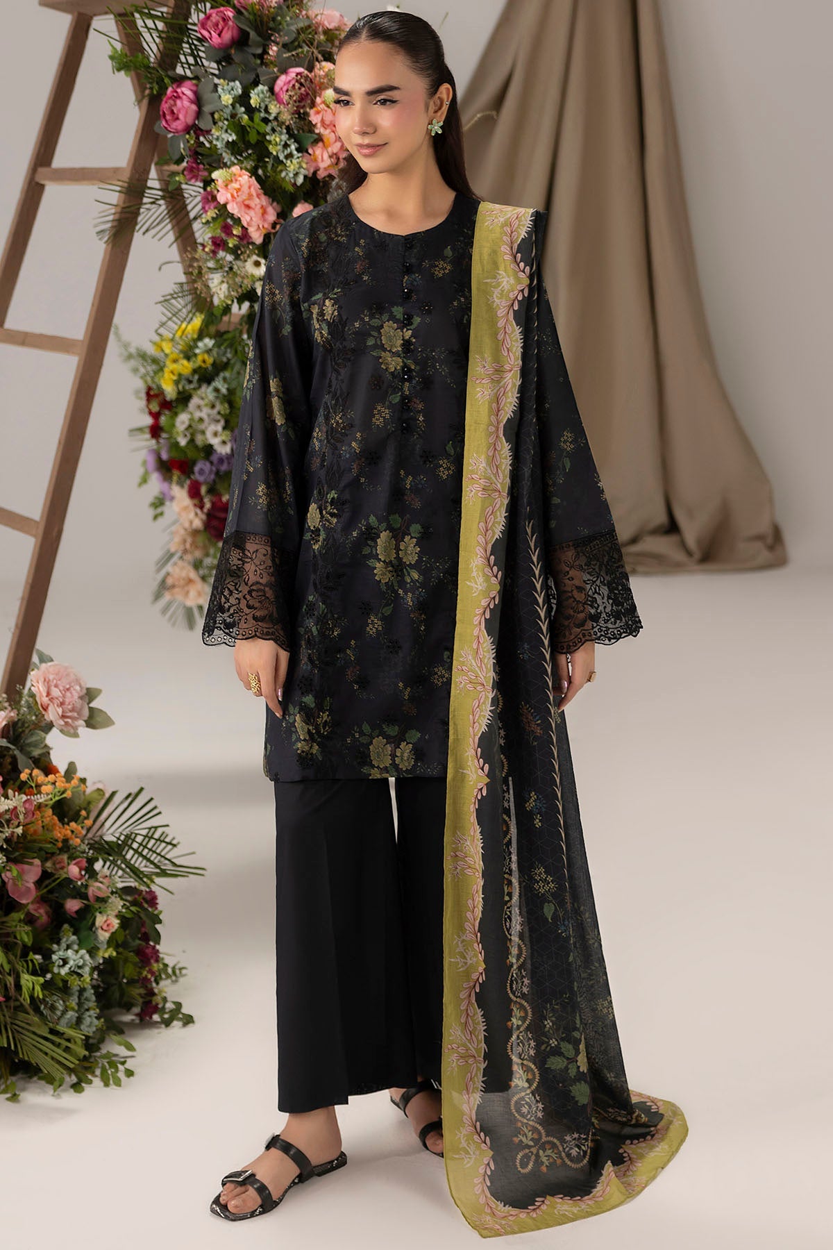 6138-AVDREY EMBROIDERED LAWN STITCHED