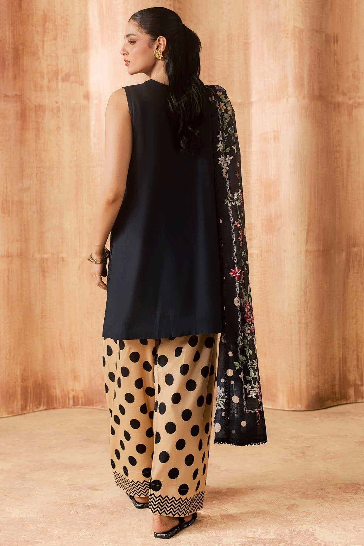 6144-CILIEGIA EMBROIDERED LAWN UNSTITCHED