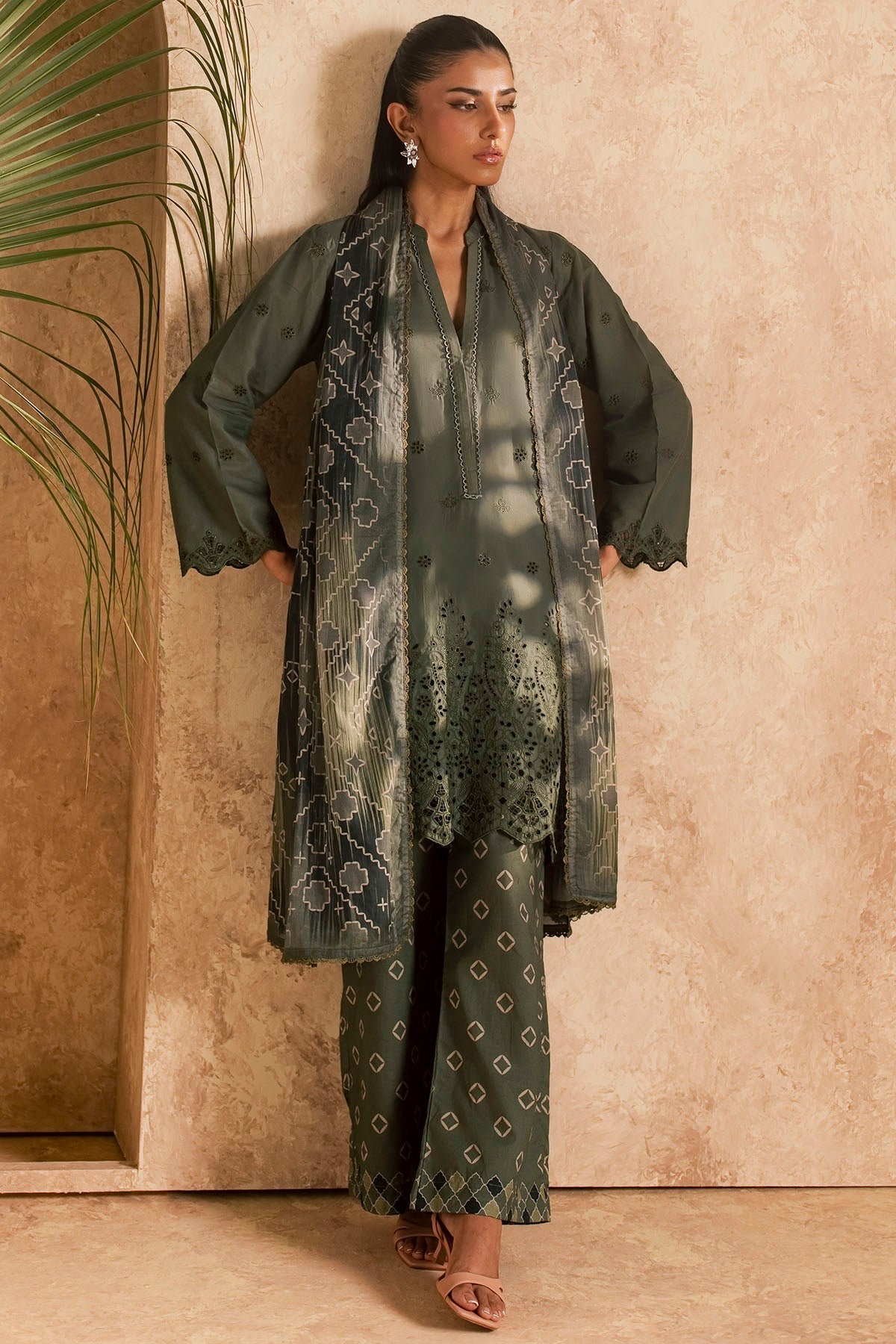 6145-KUNAL EMBROIDERED LAWN UNSTITCHED