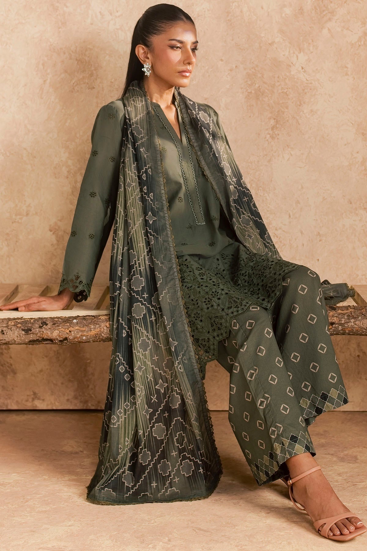 6145-KUNAL EMBROIDERED LAWN UNSTITCHED