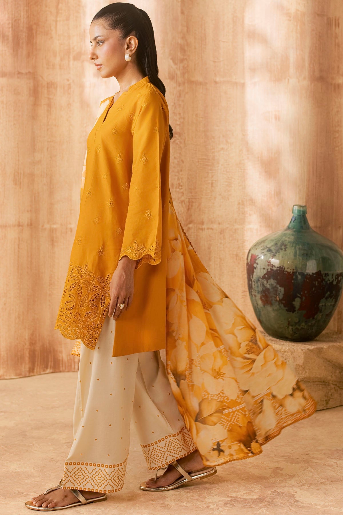 6151-QUINCES EMBROIDERED LAWN UNSTITCHED