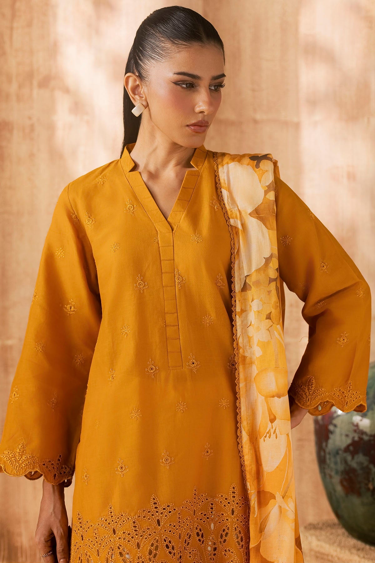 6151-QUINCES EMBROIDERED LAWN UNSTITCHED
