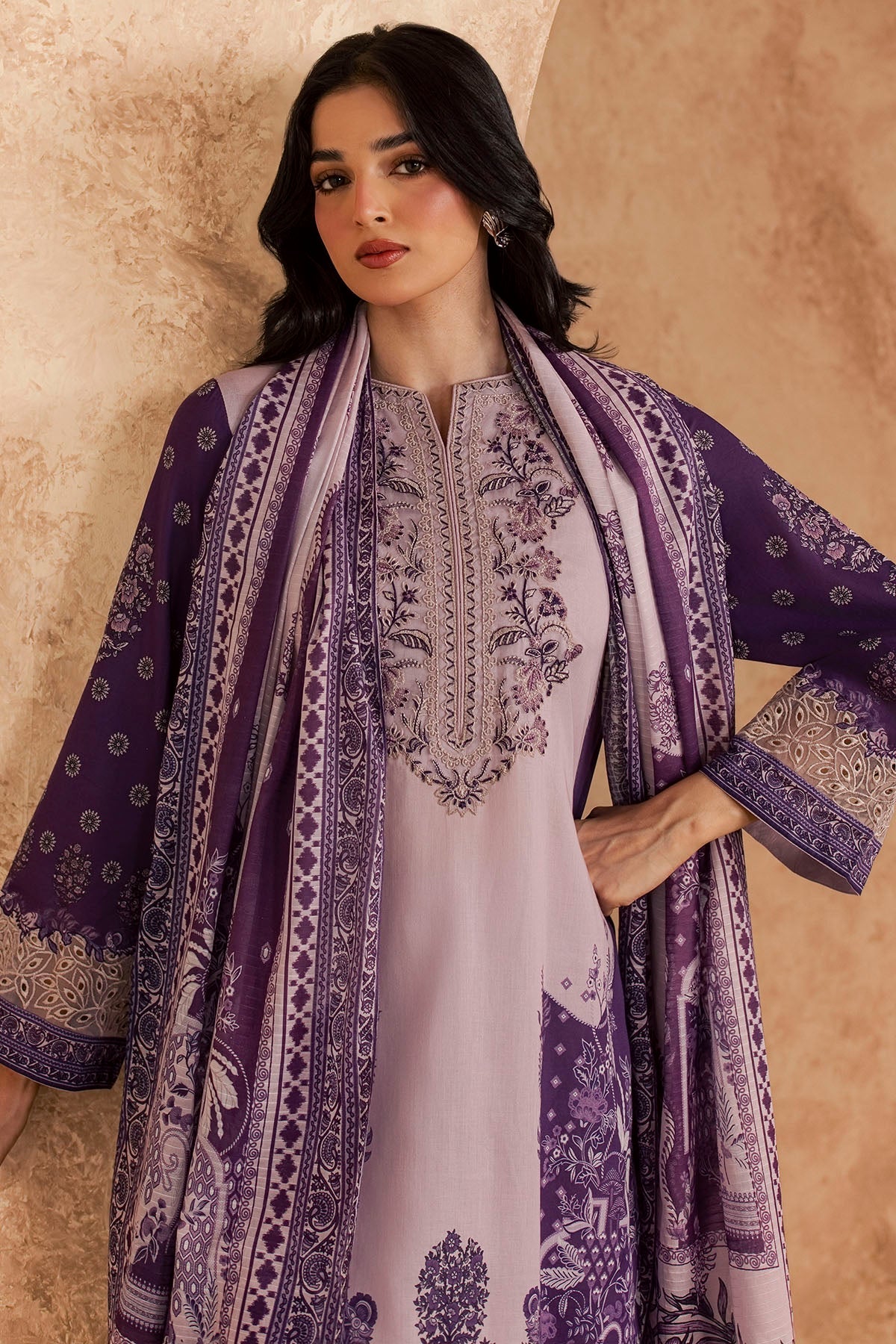 6153-ESMERA EMBROIDERED LAWN STITCHED