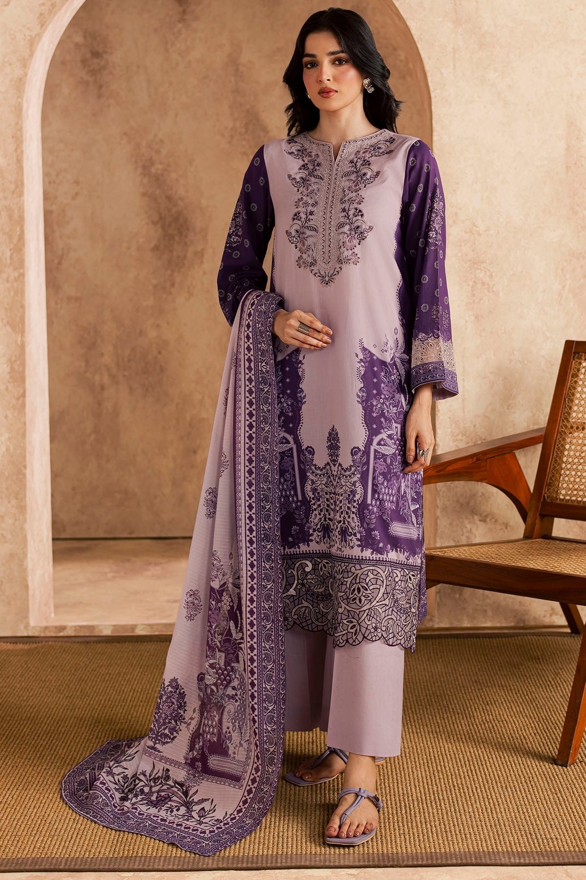 6153-ESMERA EMBROIDERED LAWN UNSTITCHED