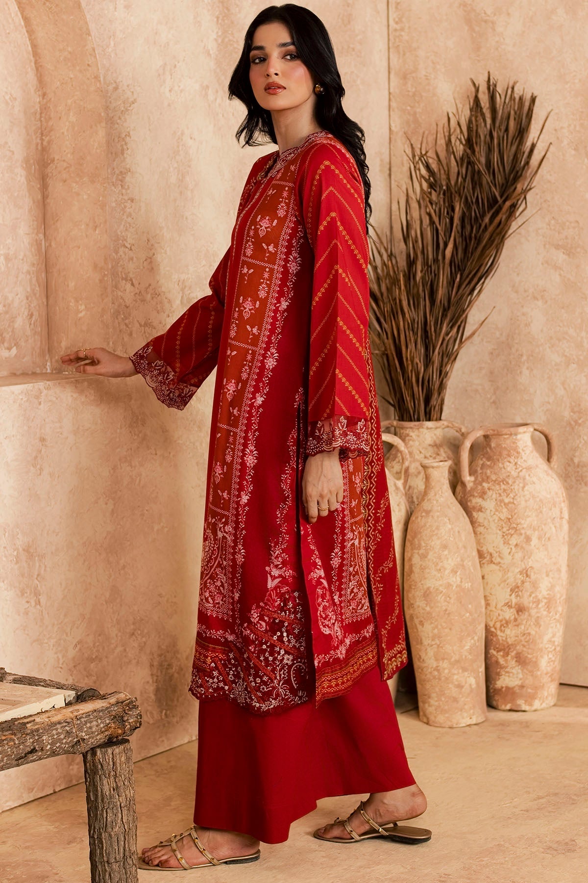 6160-IVRA EMBROIDERED LAWN STITCHED
