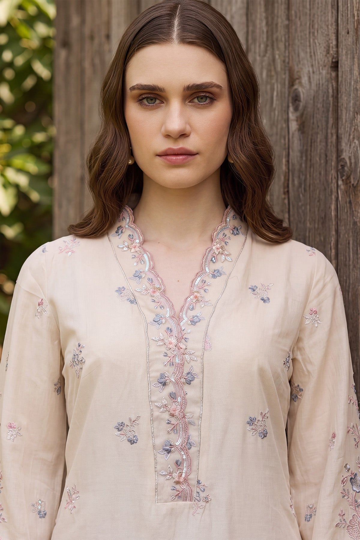 6173-SOPHIA EMBROIDERED CAMBRIC STITCHED