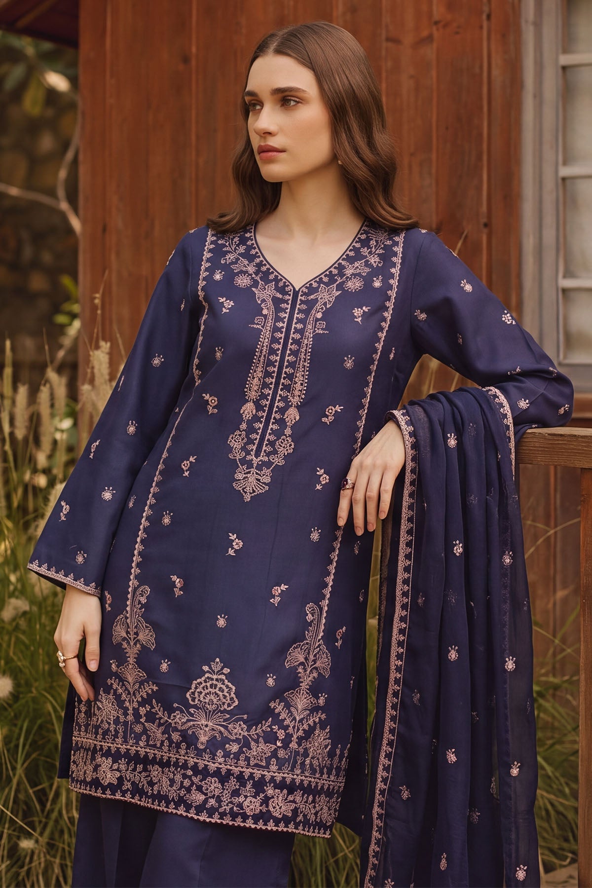 6174-DELLA EMBROIDERED CAMBRIC STITCHED