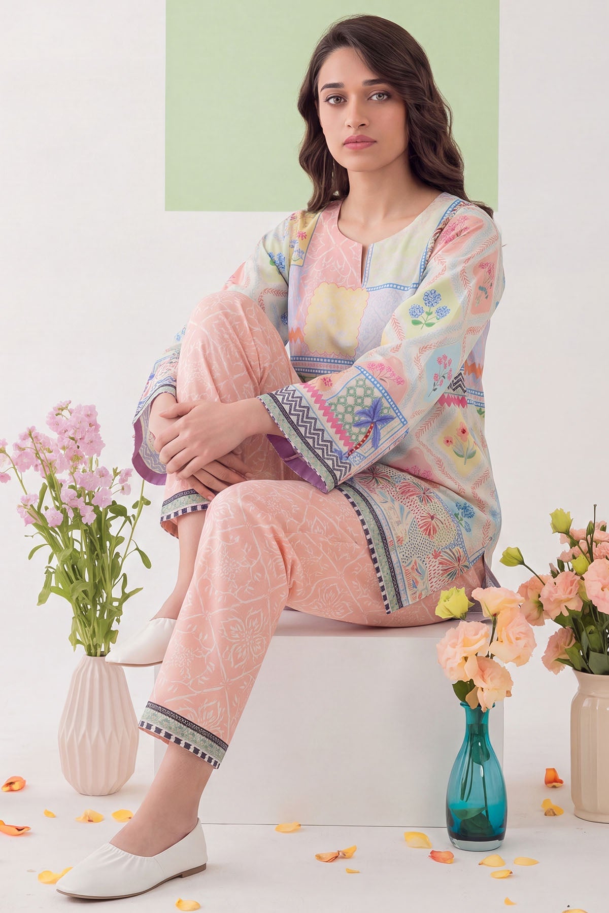 6202-REINE DIGITAL PRINTED CAMBRIC STITCHED