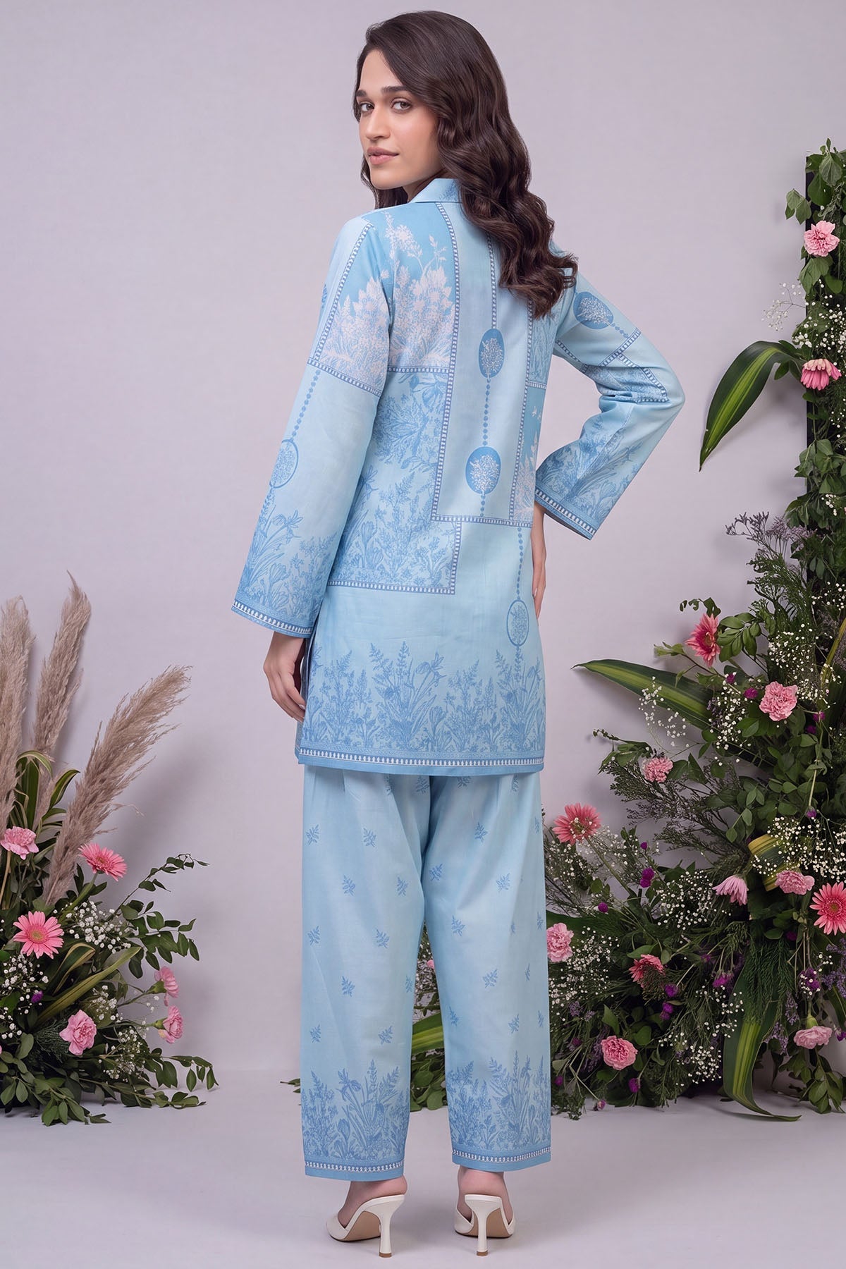6206-SERENA DIGITAL PRINTED CAMBRIC STITCHED