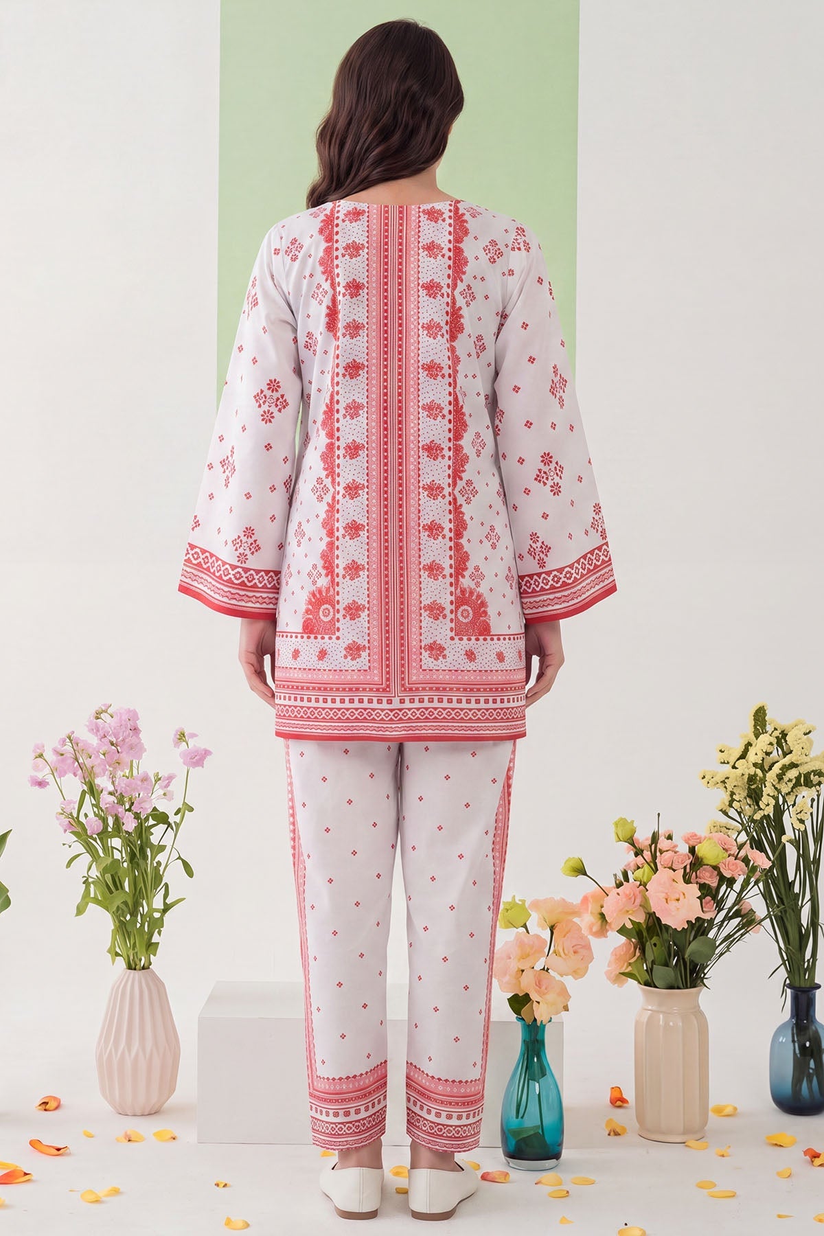 6208-KIRA DIGITAL PRINTED CAMBRIC STITCHED