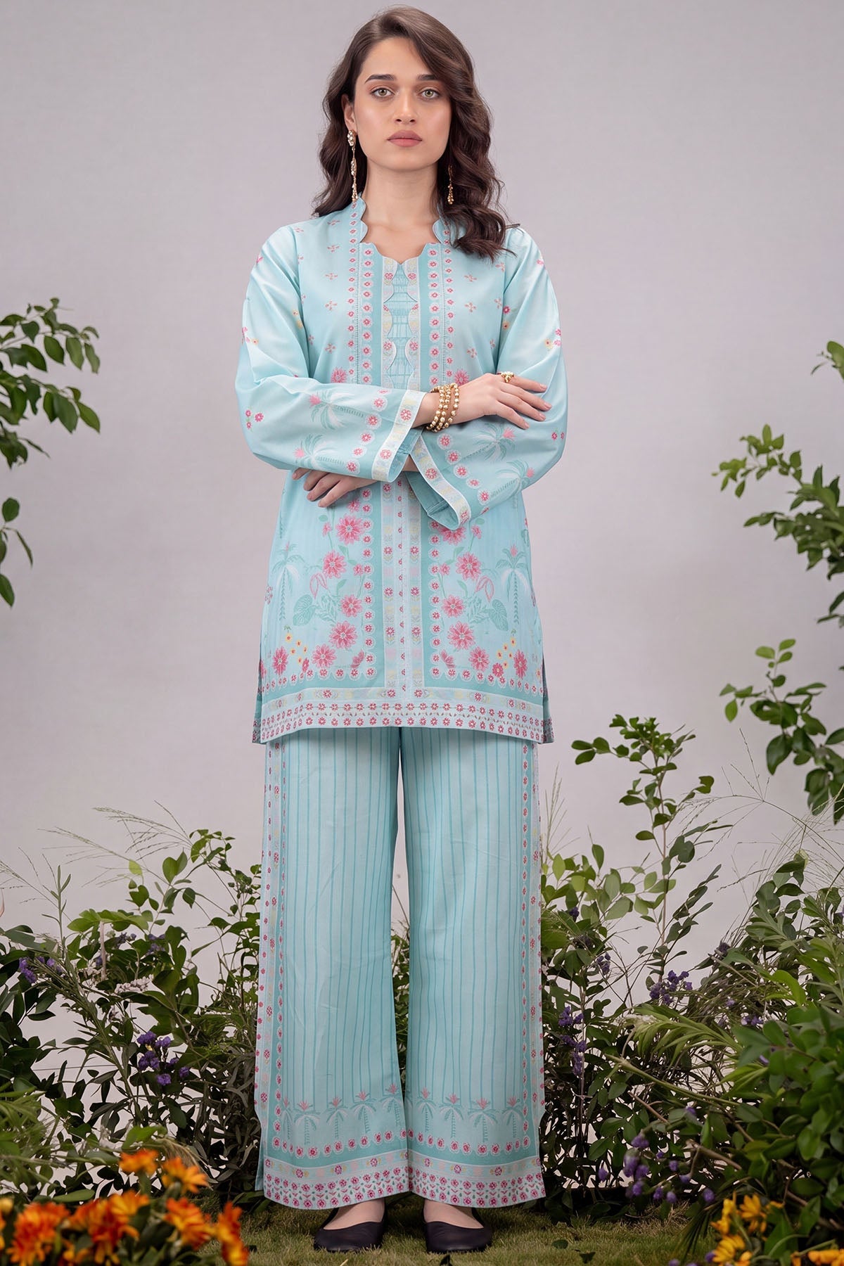 6209-BELLA DIGITAL PRINTED CAMBRIC STITCHED