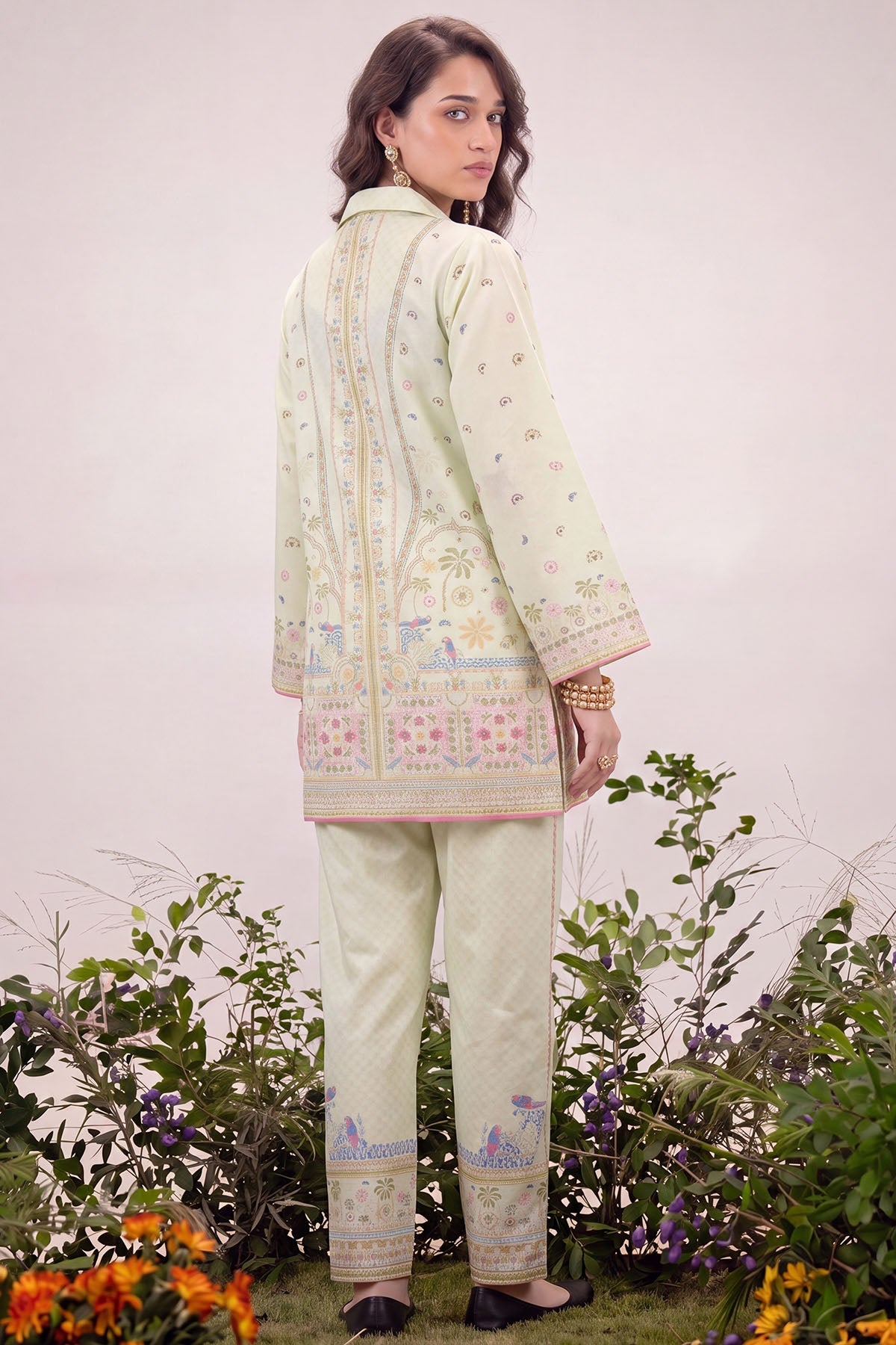 6210-ADVINA DIGITAL PRINTED CAMBRIC STITCHED