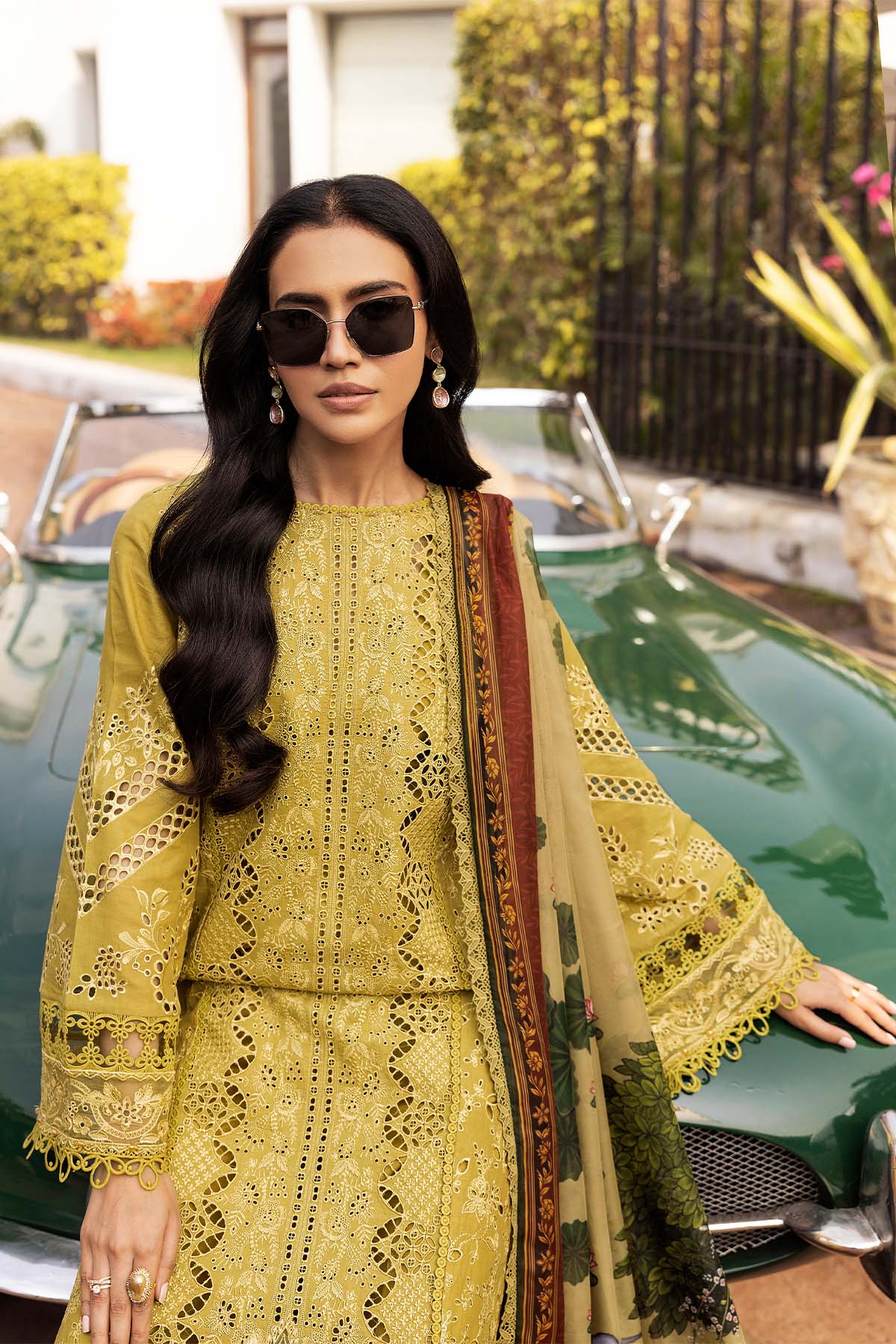 5329-LISETTE EMBROIDERED LAWN STITCHED