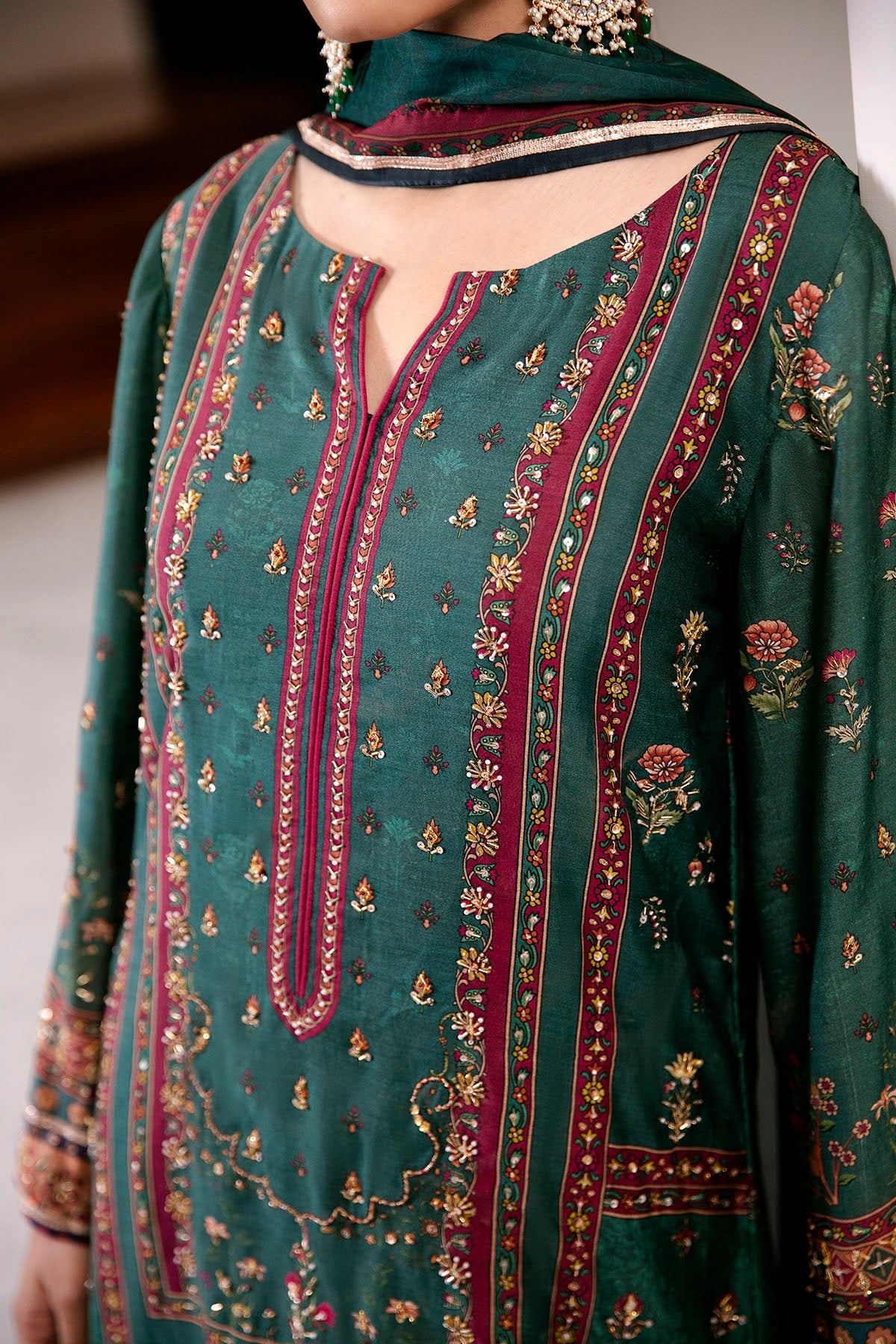 0021-ETERNAL-AURA DIGITAL PRINTED COTTON SILK STITCHED