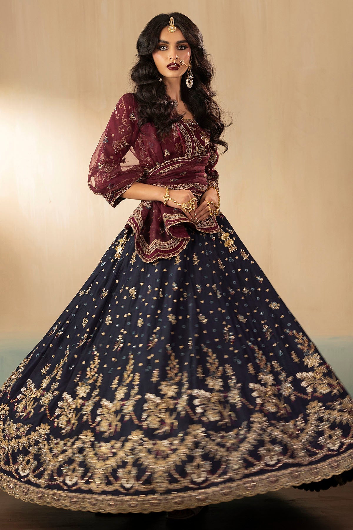 0071-LEENA HAND EMBELLISHED SILK STITCHED