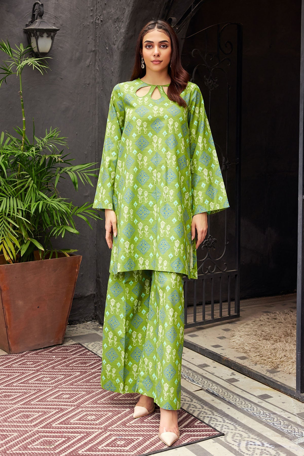4463-UROOJ DIGITAL PRINTED KHADDAR UNSTITCHED