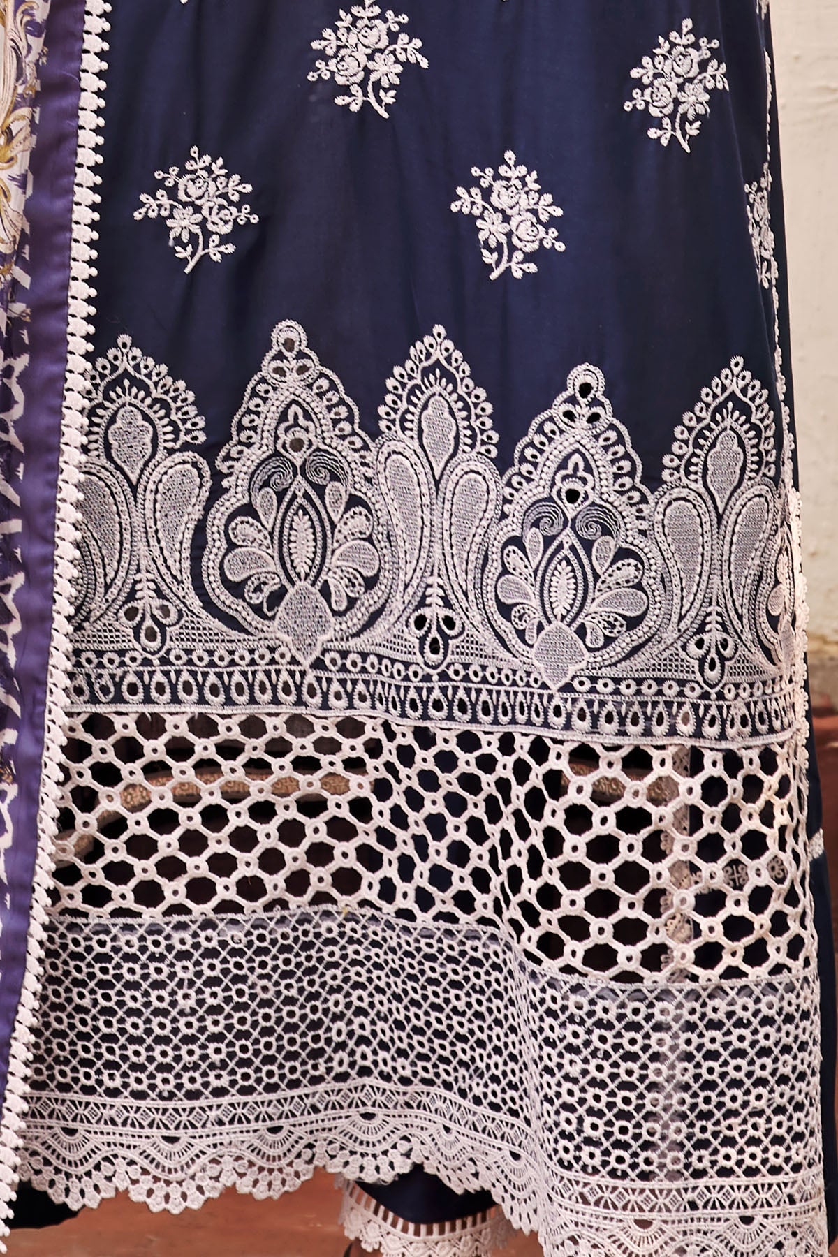 3983-SIBEL EMBROIDERED LAWN UNSTITCHED