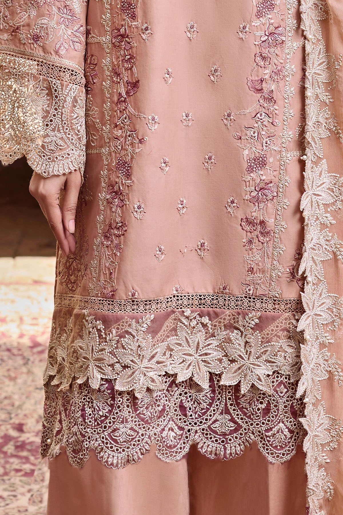 4057-ESMEE EMBROIDERED LAWN STITCHED